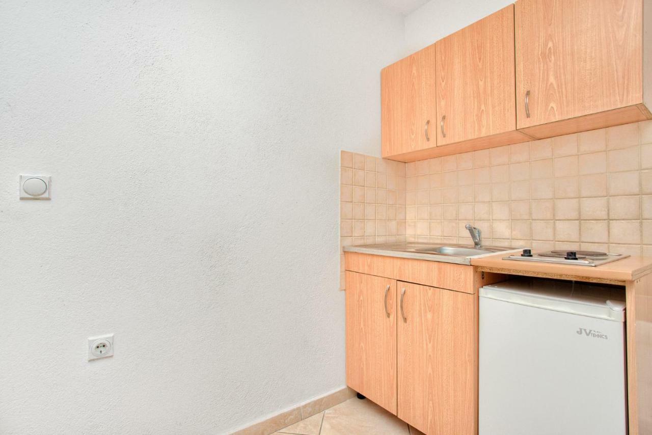 Apartments Porto Bjelila ติวัต ภายนอก รูปภาพ